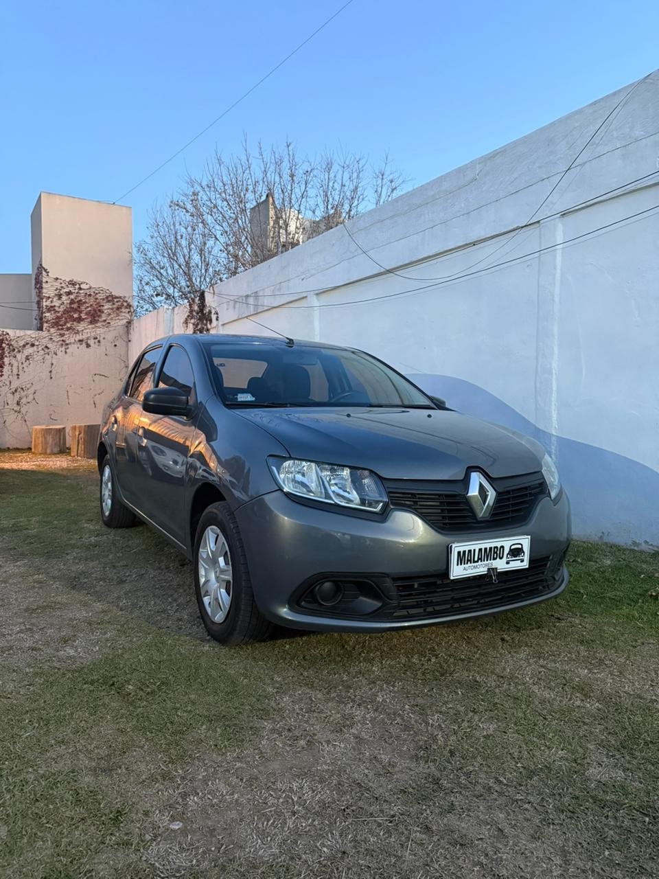 Renault Logan Autentique 1.6